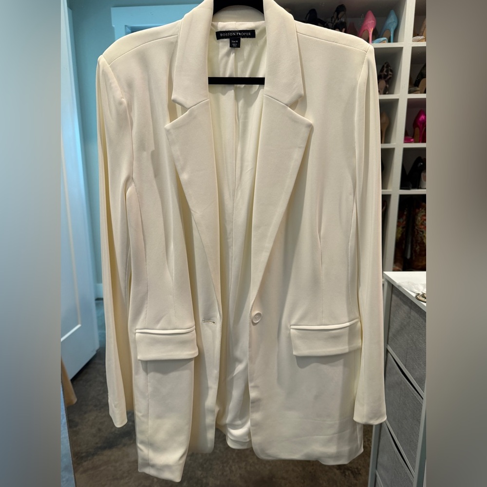 Boston Proper - Beyond Travel blazer